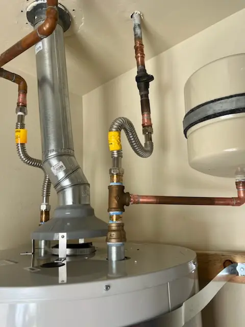 Water heater installation and plumbing repair in Shepherd Plantation